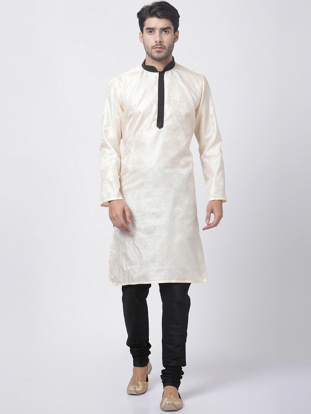 

VASTRAMAY Men Cream-Coloured & Black Ethnic Motifs Kurta with Churidar