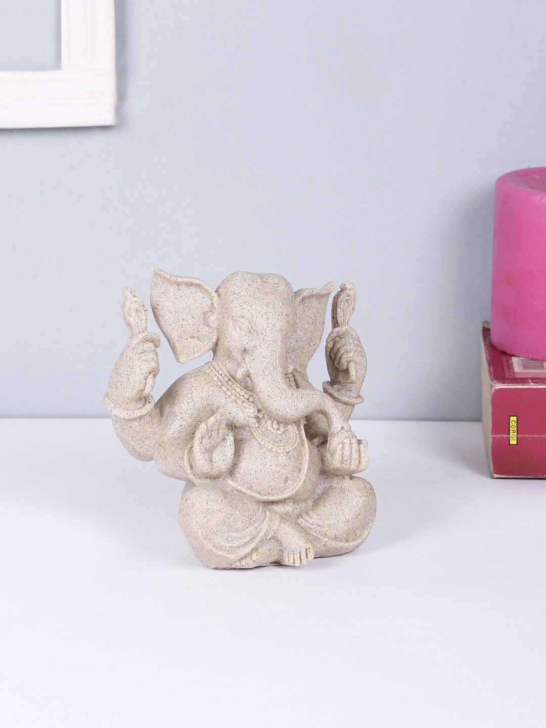 

TAYHAA Grey Sand Stone Idol Showpiece