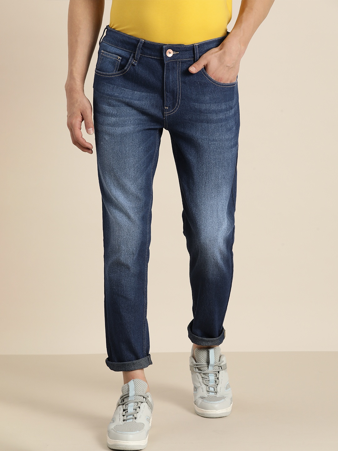 

ether Men Blue Slim Fit Light Fade Jeans