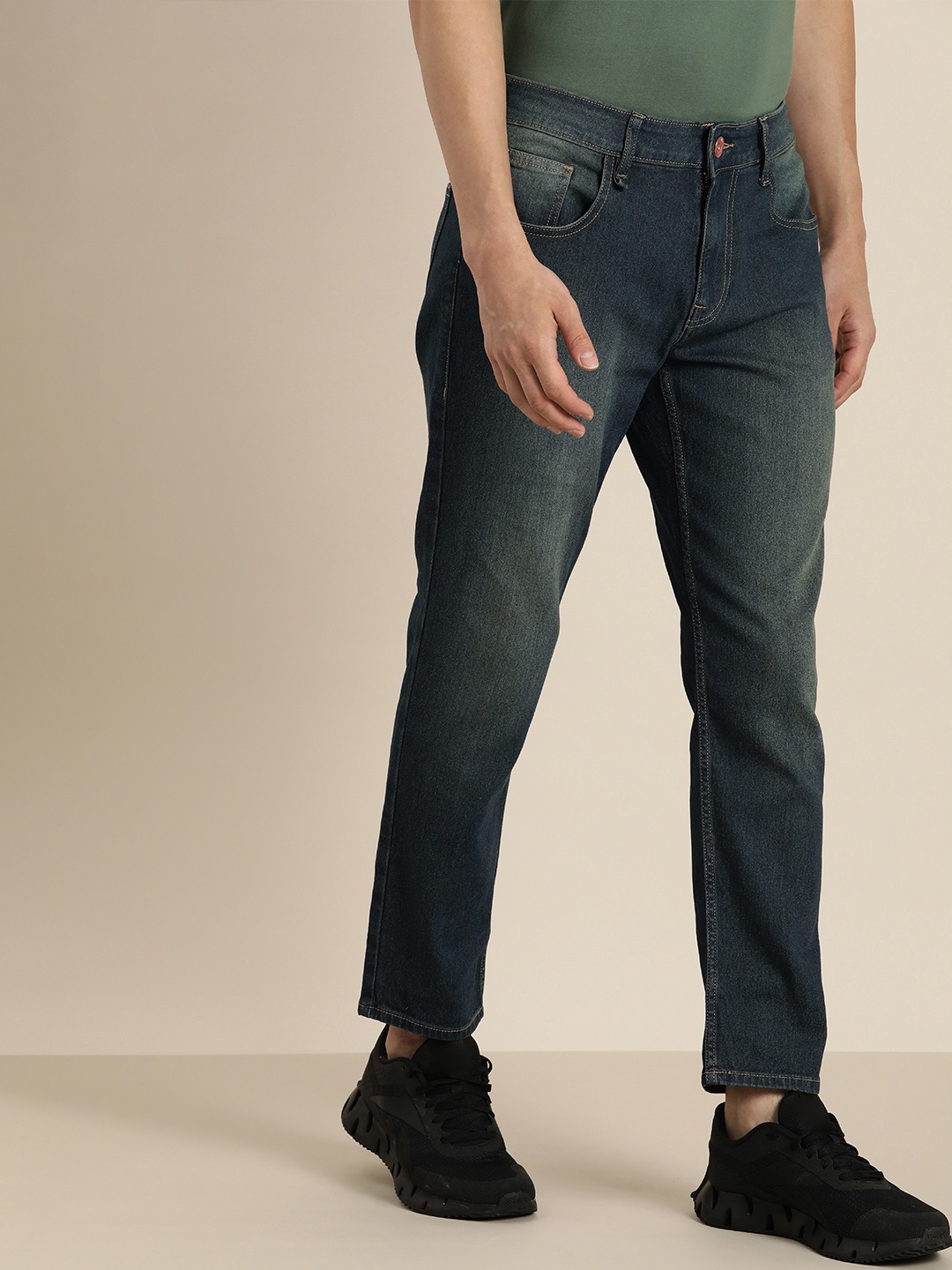 

ether Men Blue Slim Fit Light Fade Jeans