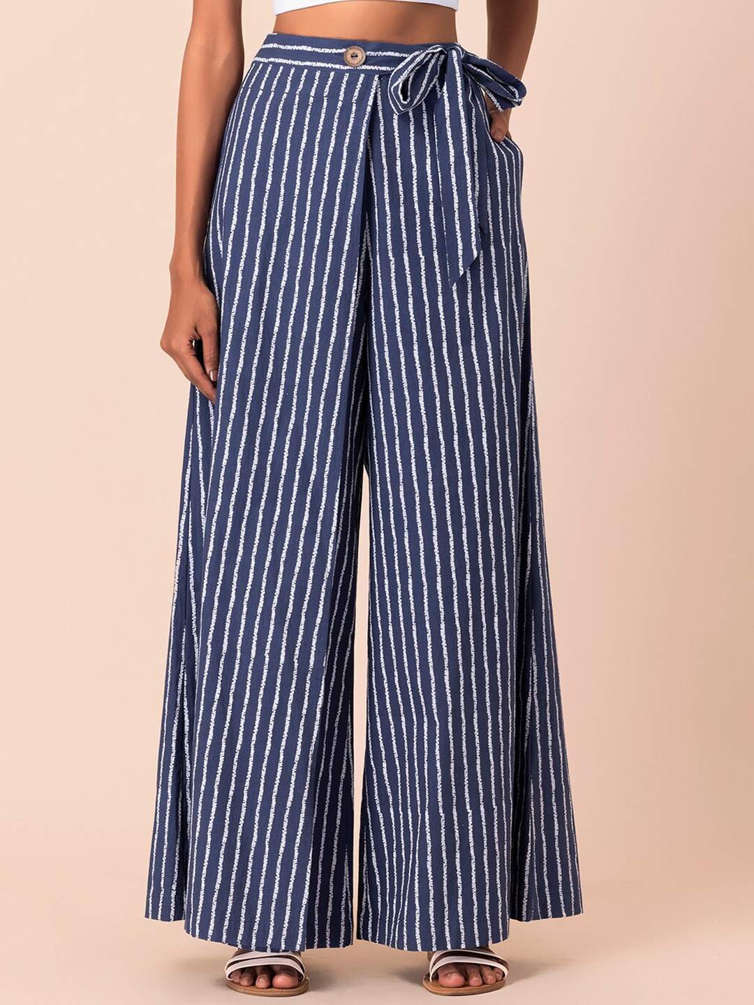 

Earthen BY INDYA Women Blue & White Striped Pleated Trouser