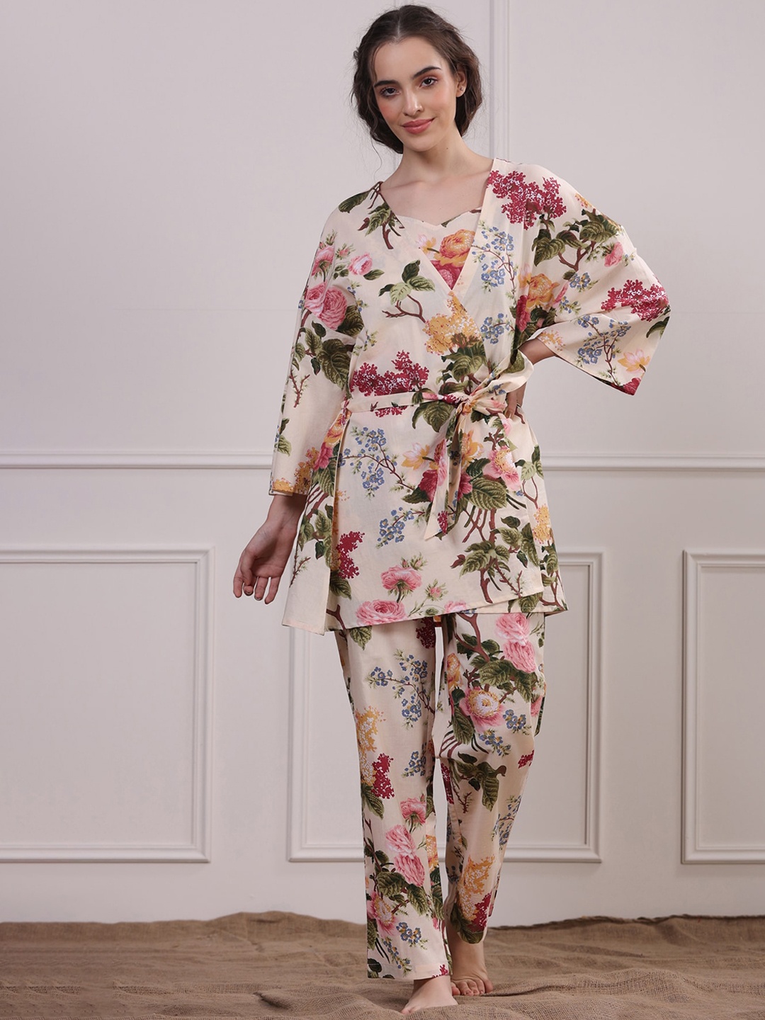 

JISORA Women Cream-Coloured Floral Printed Night suit with Shrug