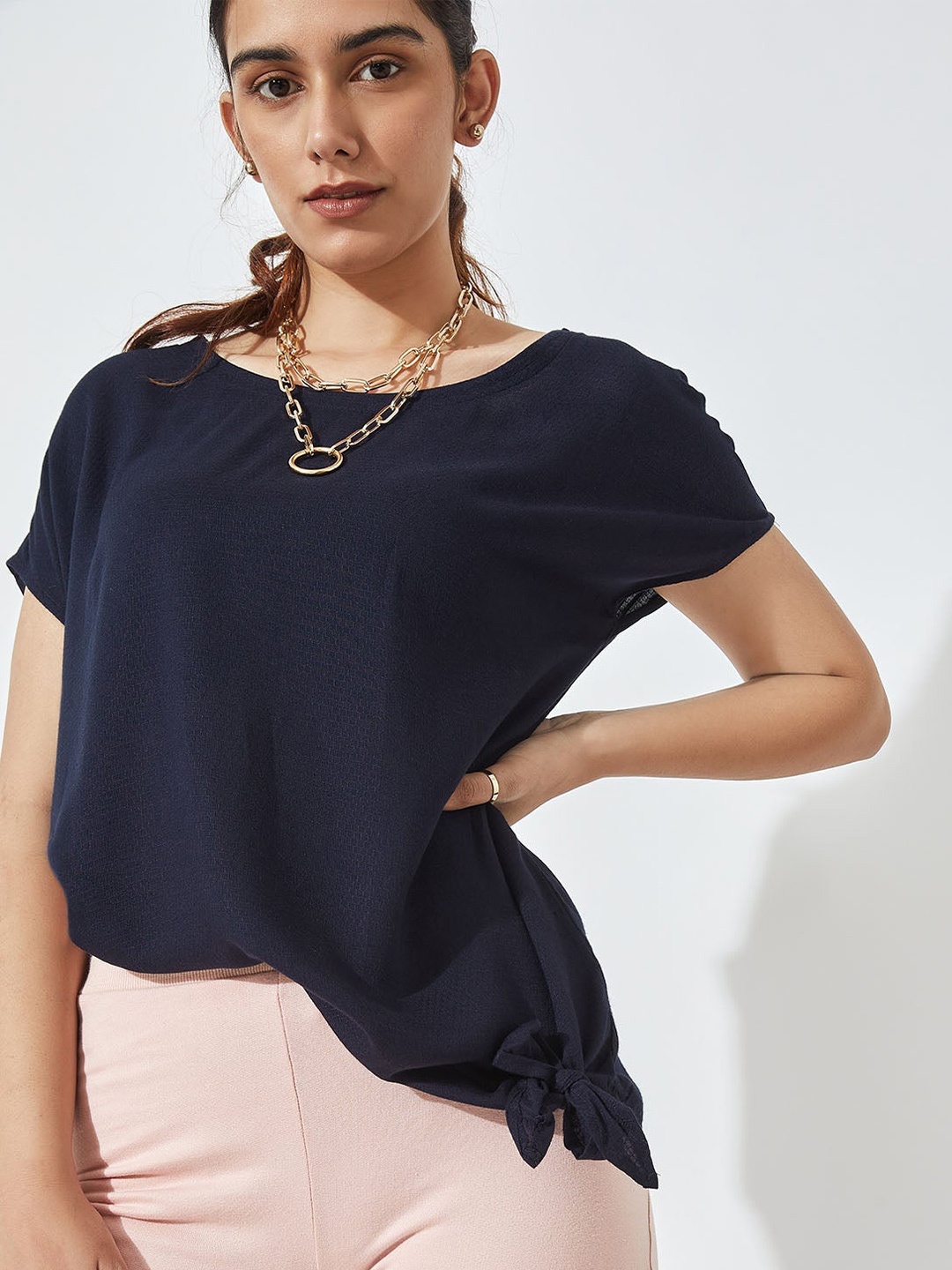 

The Label Life Women Navy Blue Tie Hem Extended Sleeves Top