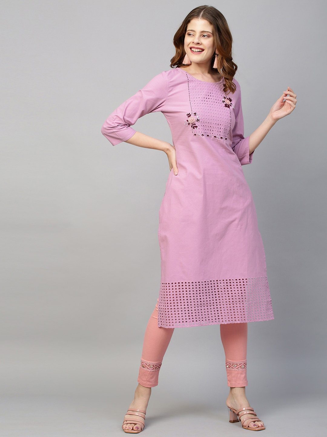 

FASHOR Women Lavender Embellished Gotta Patti Kurta
