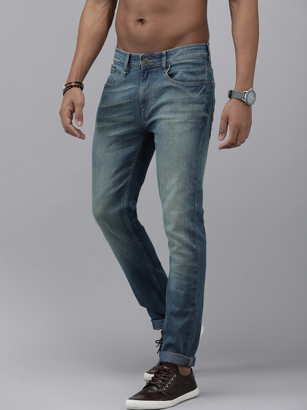 

Roadster Men Blue Light Fade Stretchable Jeans