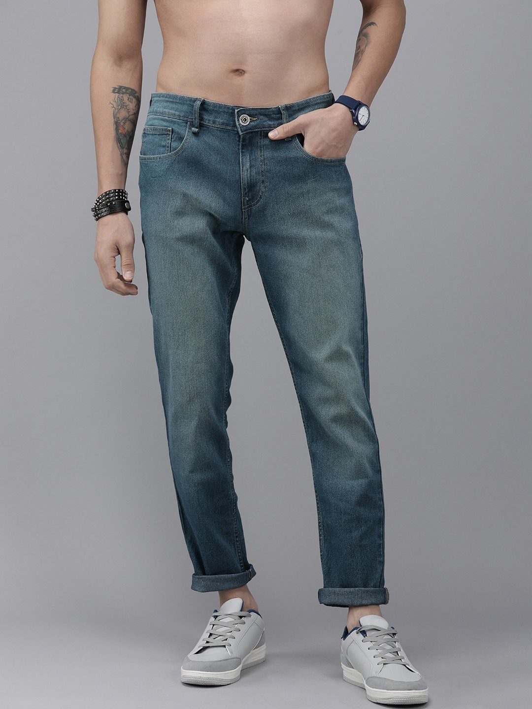 

Roadster Men Blue Jean Slim Fit Light Fade Cotton Jeans