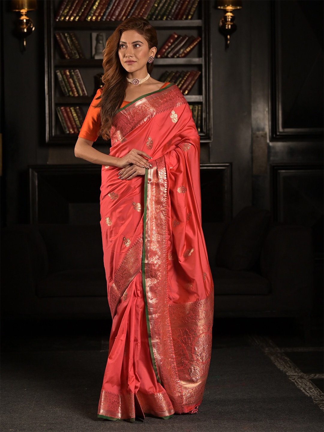 

Exclusiva Pink & Green Woven Design Zari Silk Blend Saree