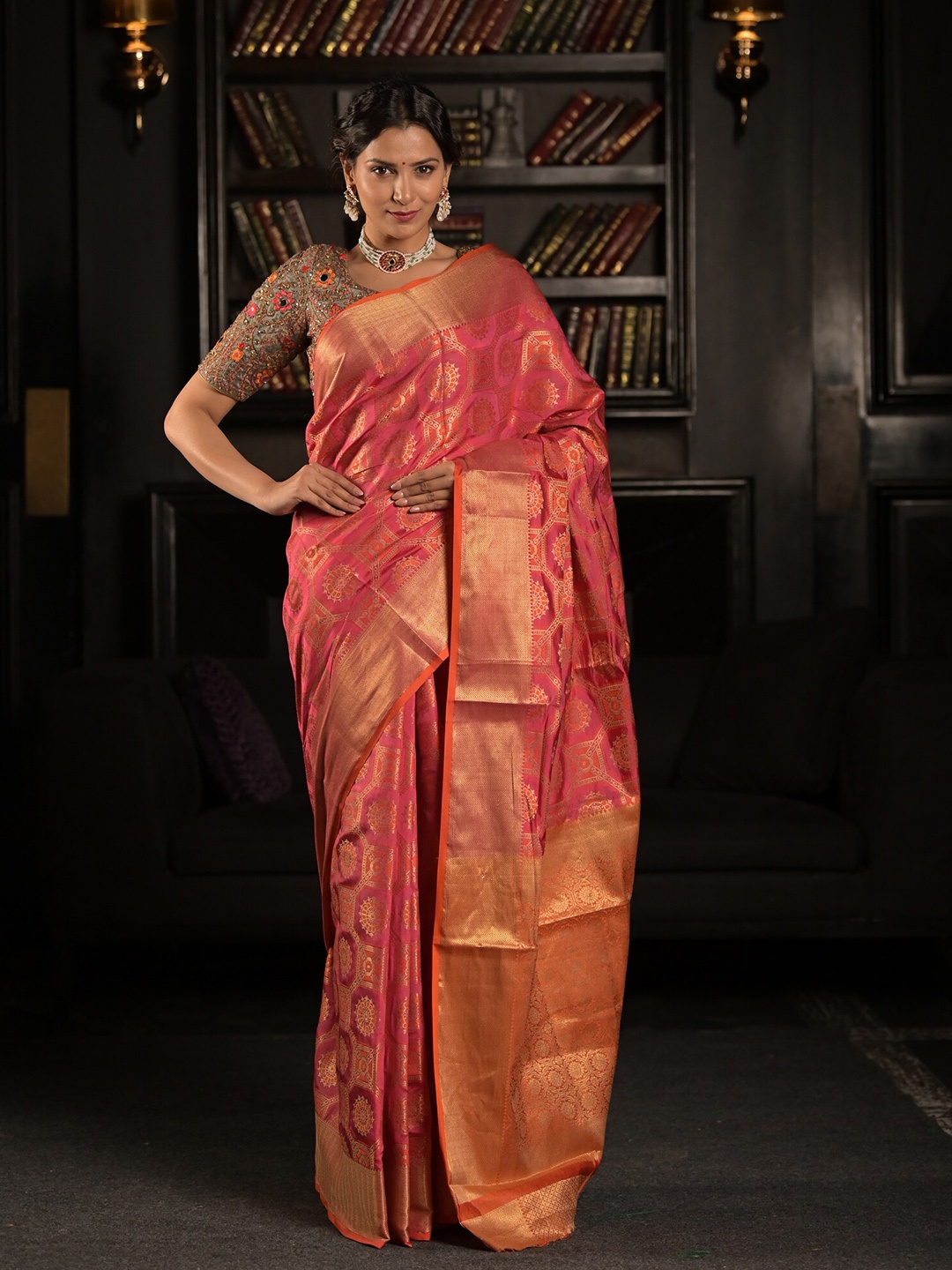

Exclusiva Red & Gold-Toned Woven Design Silk Blend Saree