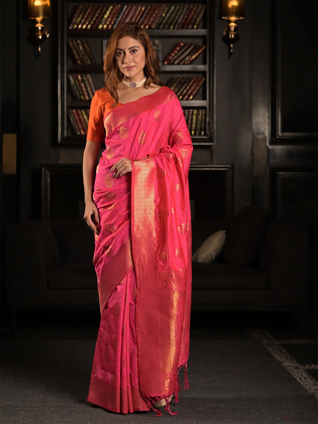 

Exclusiva Pink & Gold-Toned Woven Design Silk Blend Saree