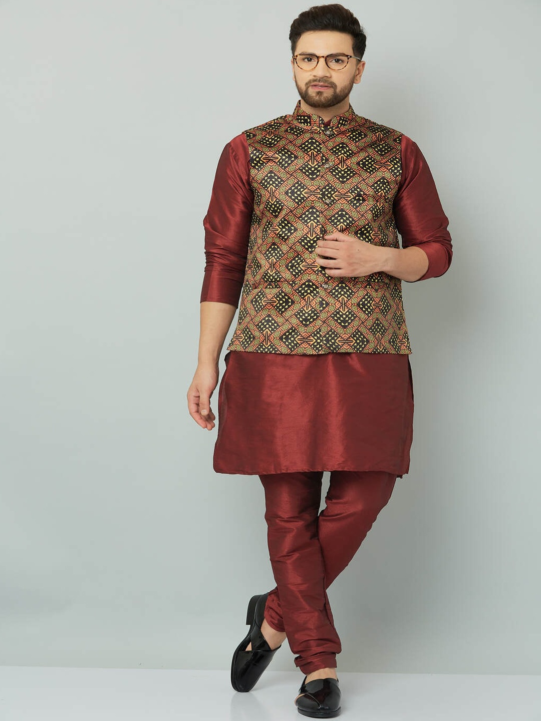 

Kaifoo Men Maroon Layered Kurti with Pyjamas