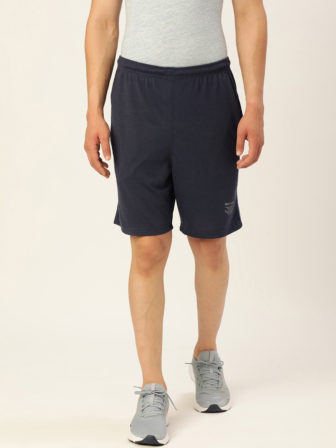 

Sports52 wear Men Charcoal Grey Solid Sports Shorts