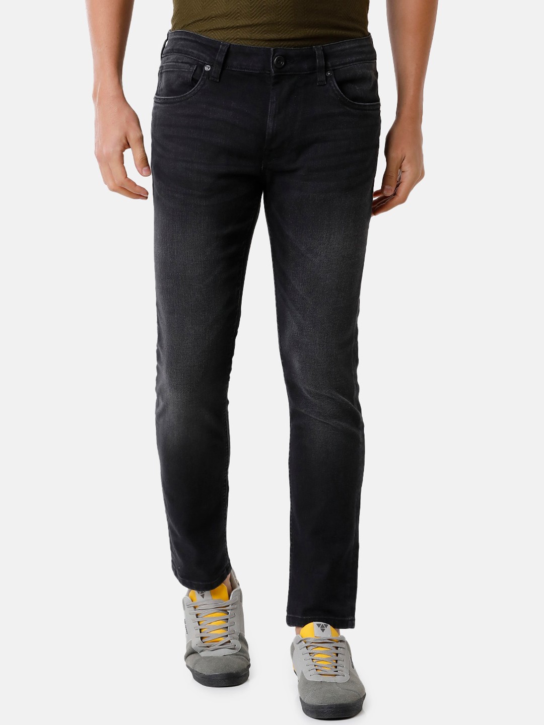 

Voi Jeans Men Black Skinny Fit Jeans