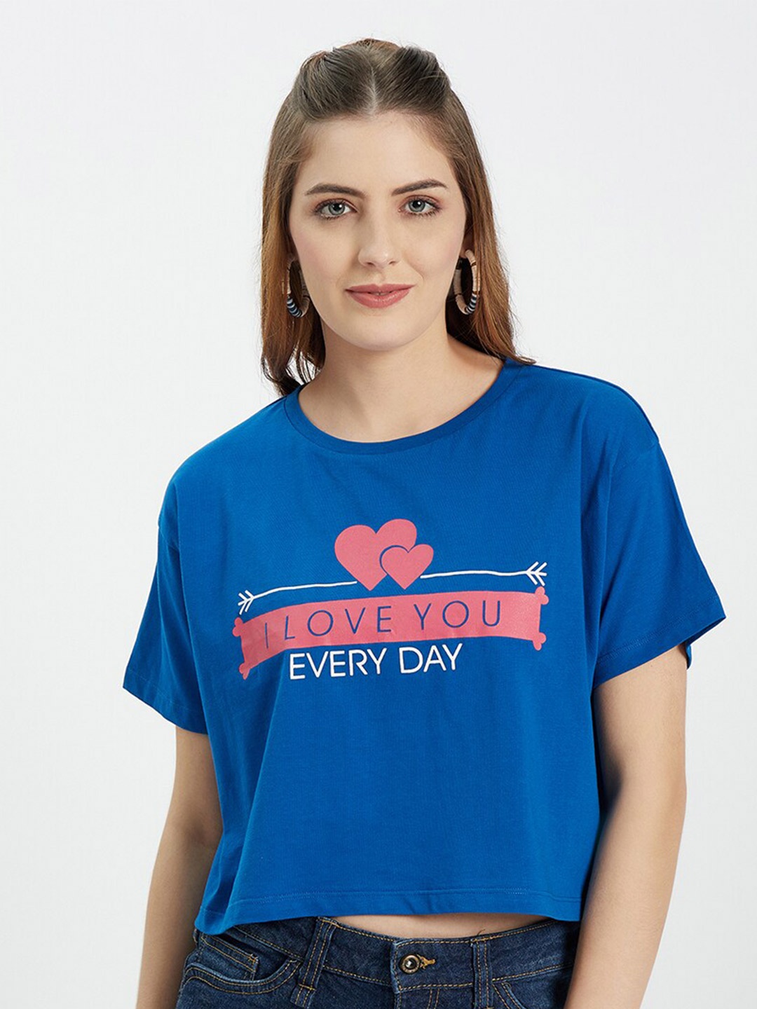 

EDRIO Blue Print Extended Sleeves Crop Top