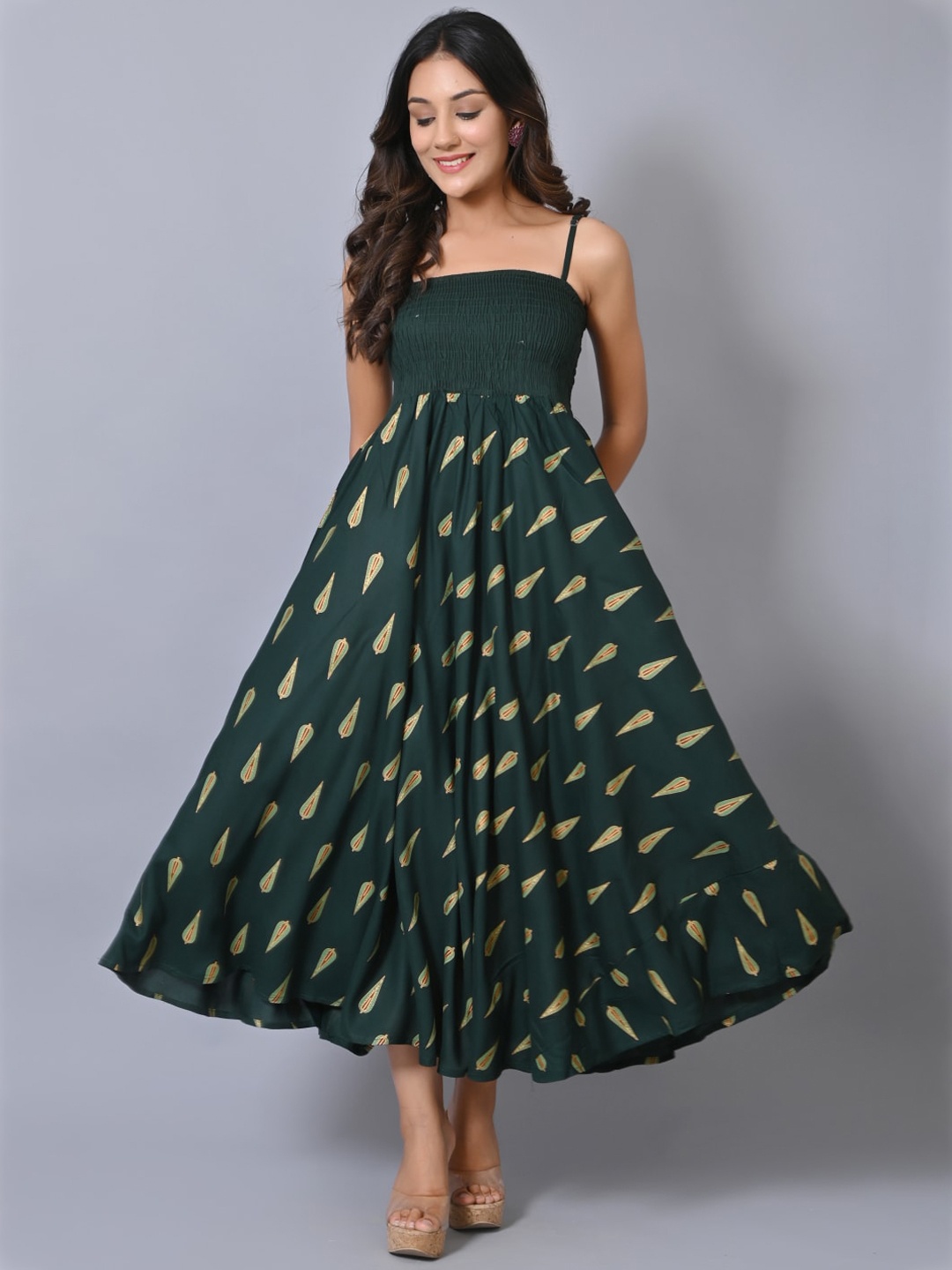 

IQRAAR Green Ethnic Motifs Ethnic Midi Dress