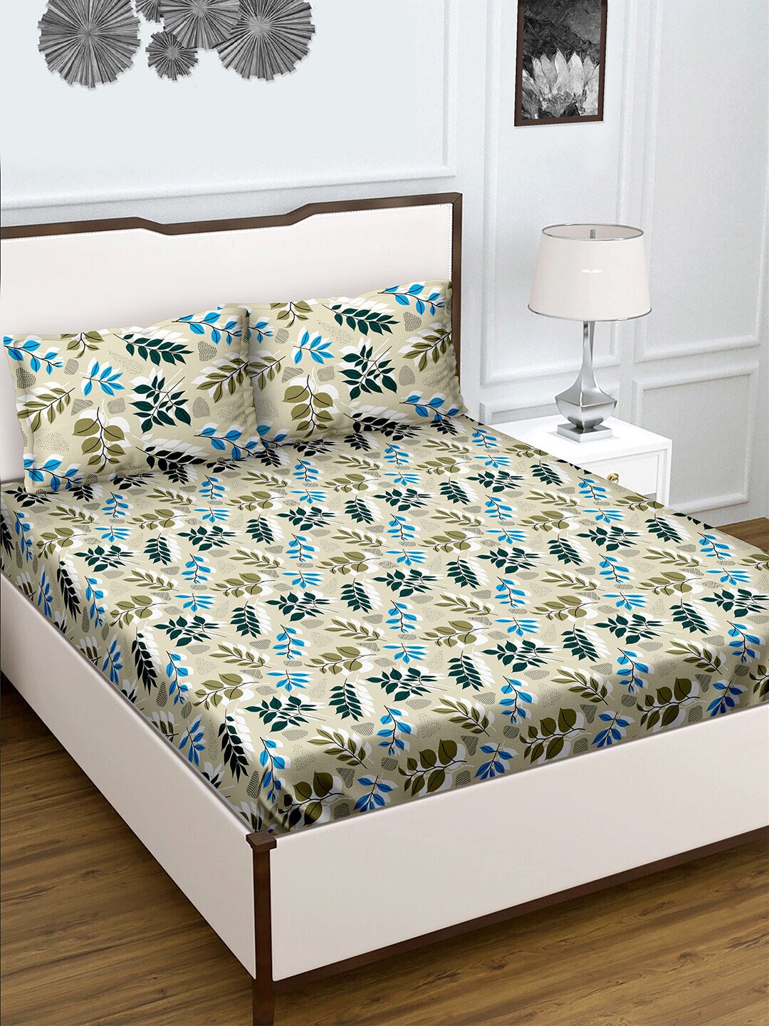

BELLA CASA Blue & Green Floral 180 TC Queen Cotton Bedsheet with 2 Pillow Covers