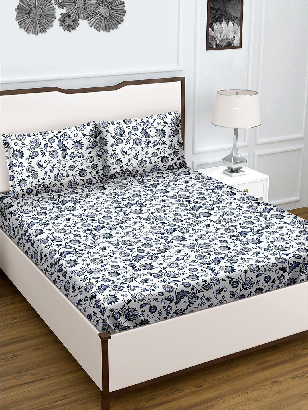

BELLA CASA Purple & White Floral 180 TC Cotton Queen Bedsheet with 2 Pillow Covers