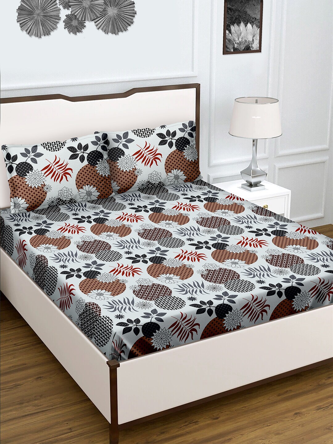 

BELLA CASA Grey & White Floral 180 TC Cotton Queen Bedsheet with 2 Pillow Covers