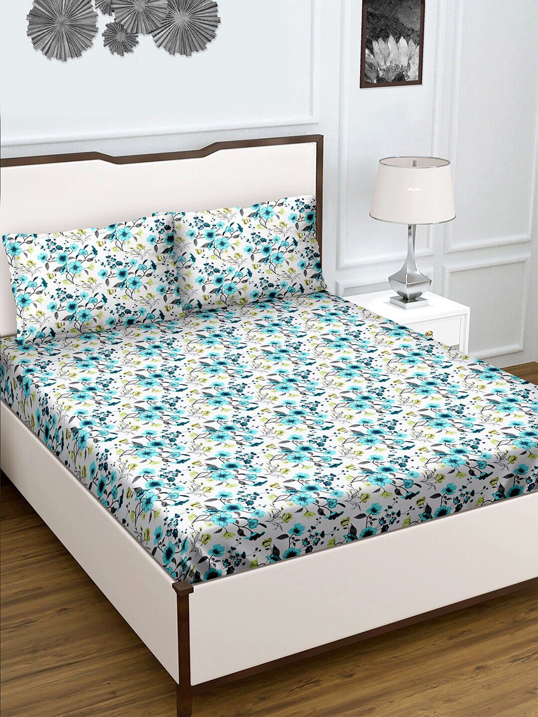 

BELLA CASA Blue & White Floral 180 TC Cotton Queen Bedsheet with 2 Pillow Covers