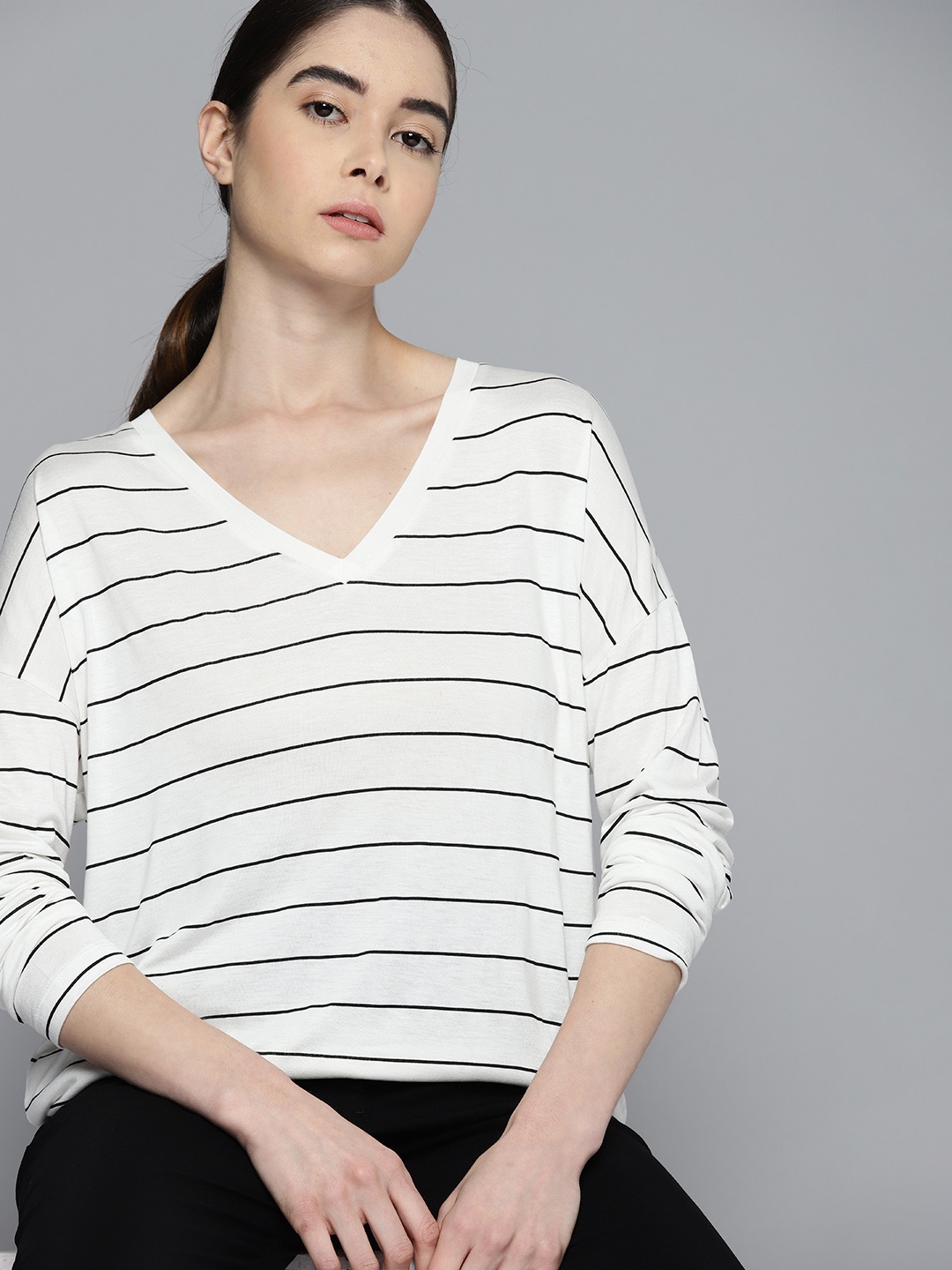 

ether Women Striped V-Neck T-shirt, White