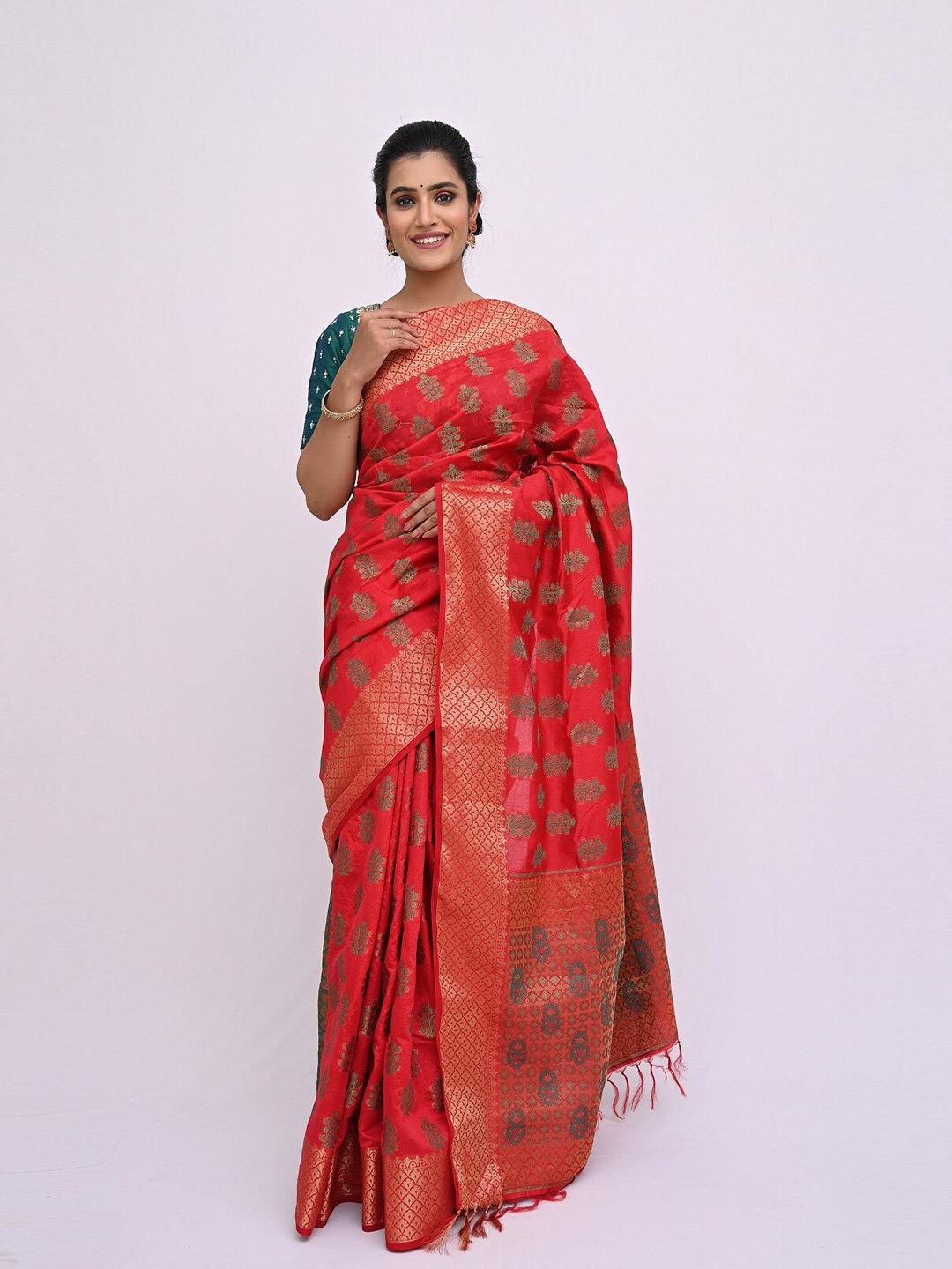 

KAJREE Red & Grey Ethnic Motifs Silk Blend Saree