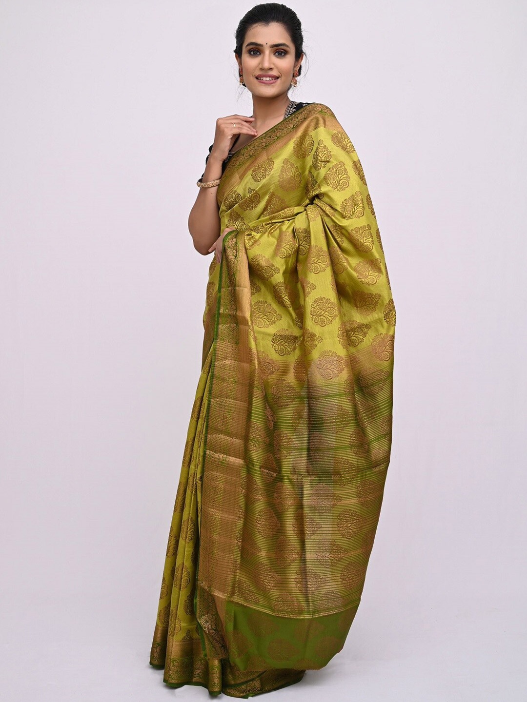

KAJREE Olive Green & Gold-Toned Ethnic Motifs Silk Blend Saree