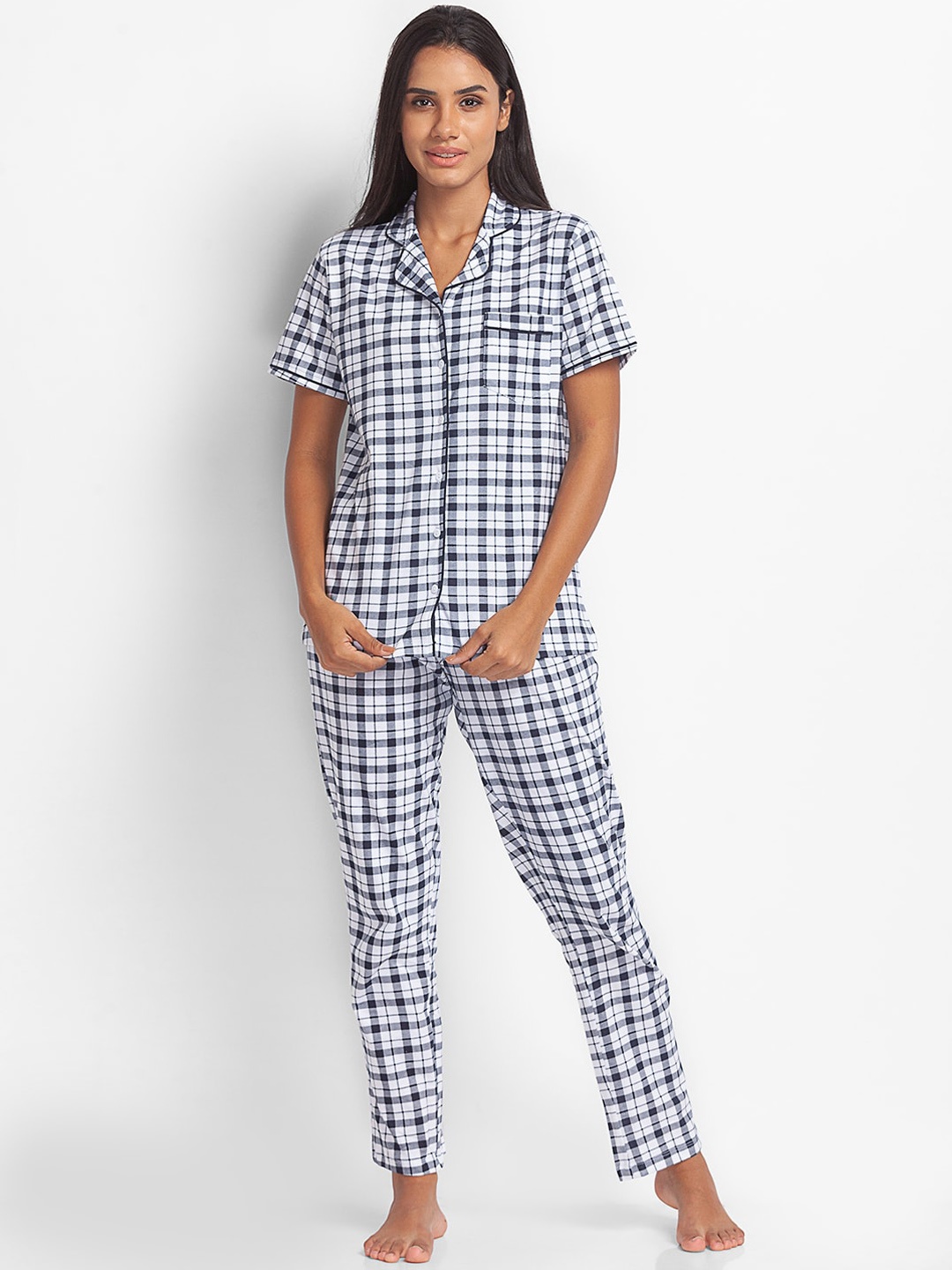 

XIN Women White & Blue Checked Pure Cotton Night suit
