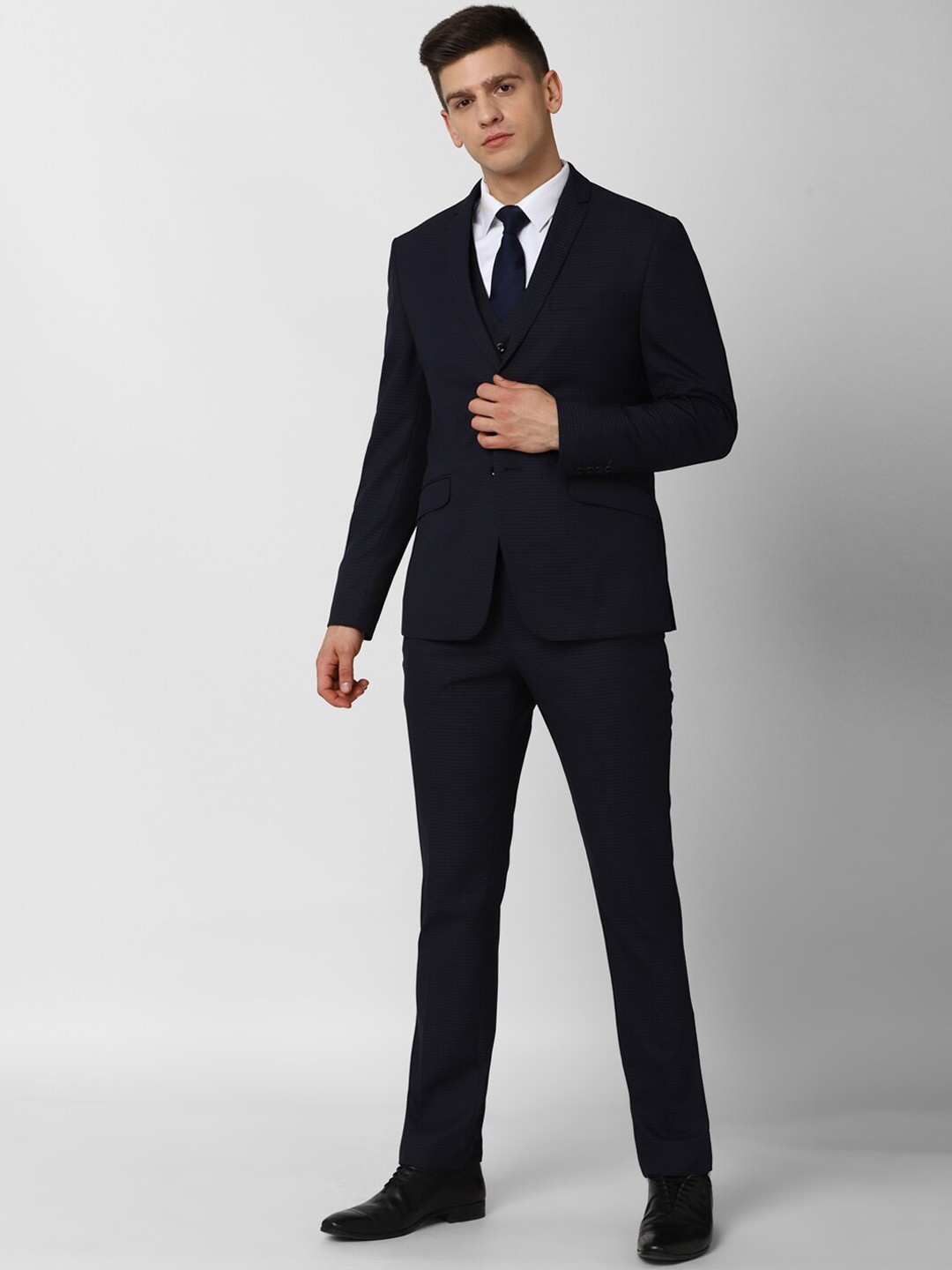 

V Dot Men Black Solid Single-Breasted Slim-Fit 3-Piece Formal Suit