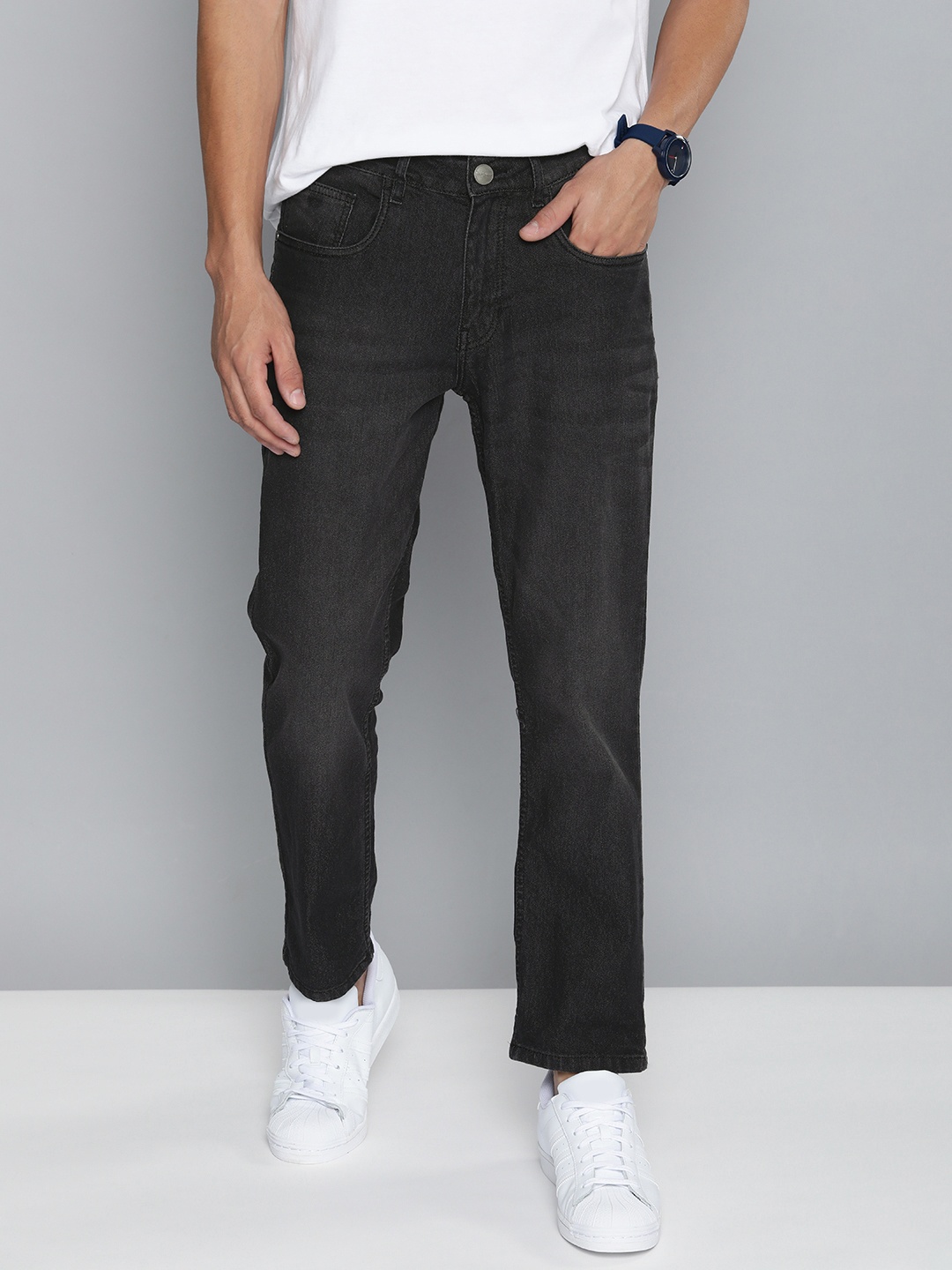 

Mast & Harbour Men Black Slim Fit Light Fade Stretchable Jeans