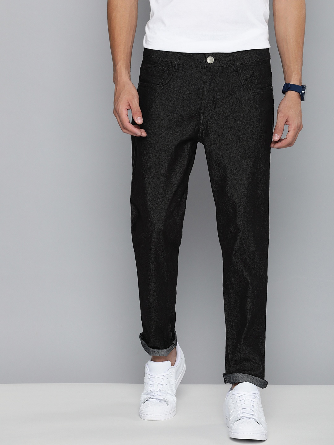 

Mast & Harbour Men Black Slim Fit Mid-Rise Light Fade Stretchable Jeans