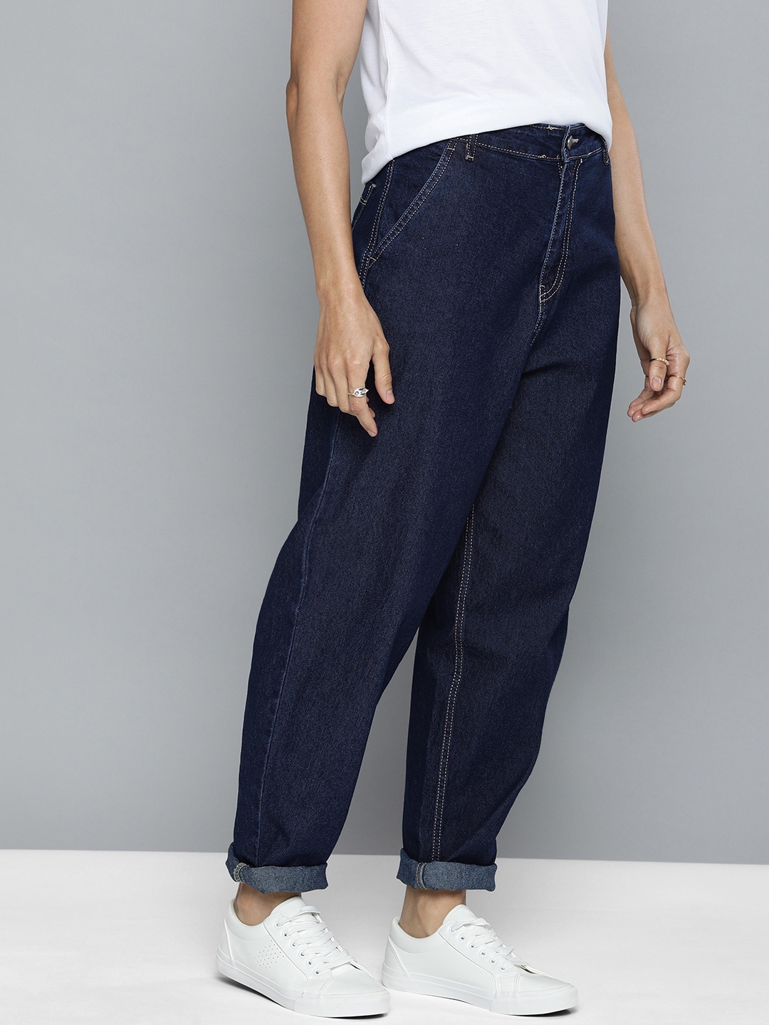 

Mast & Harbour Women Blue Tapered Fit Mid-Rise Stretchable Jeans