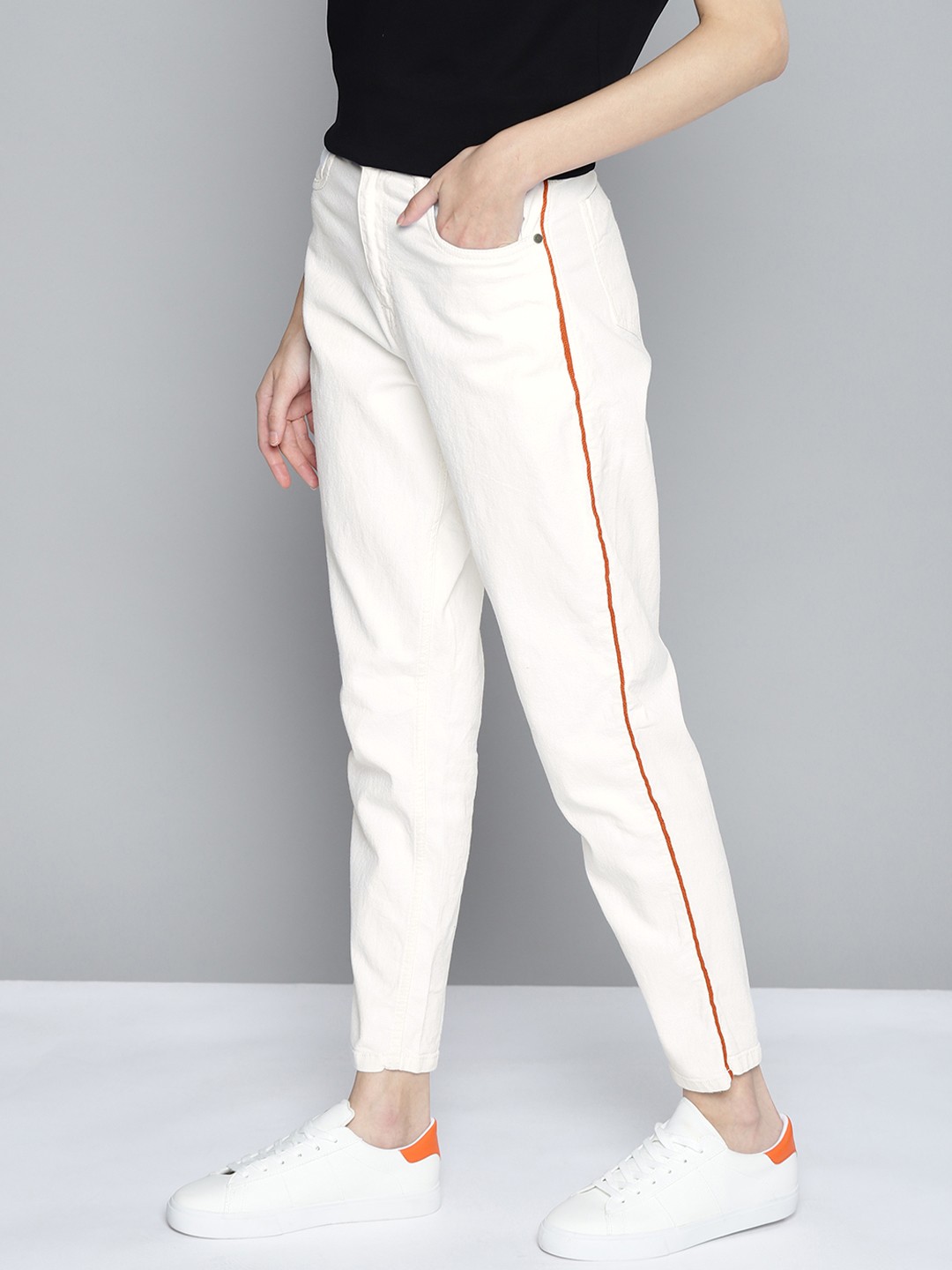 

Mast & Harbour Women Off White Boyfriend Fit Stretchable Jeans