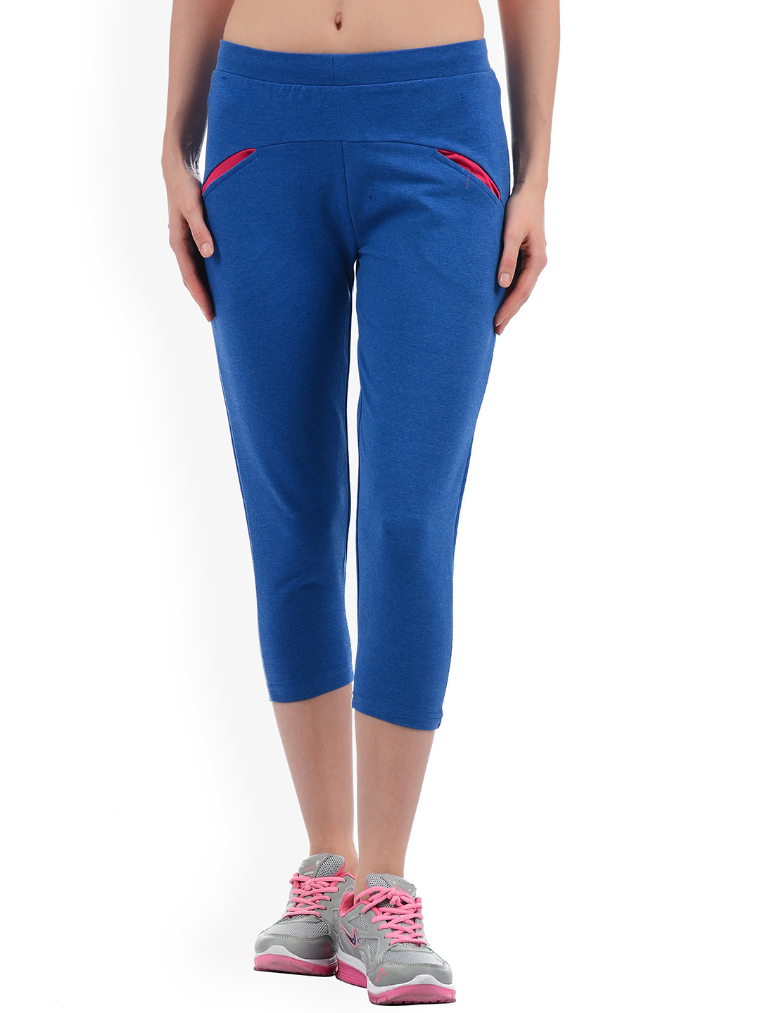 

Sweet Dreams Women Blue Solid Slim Fit Capris