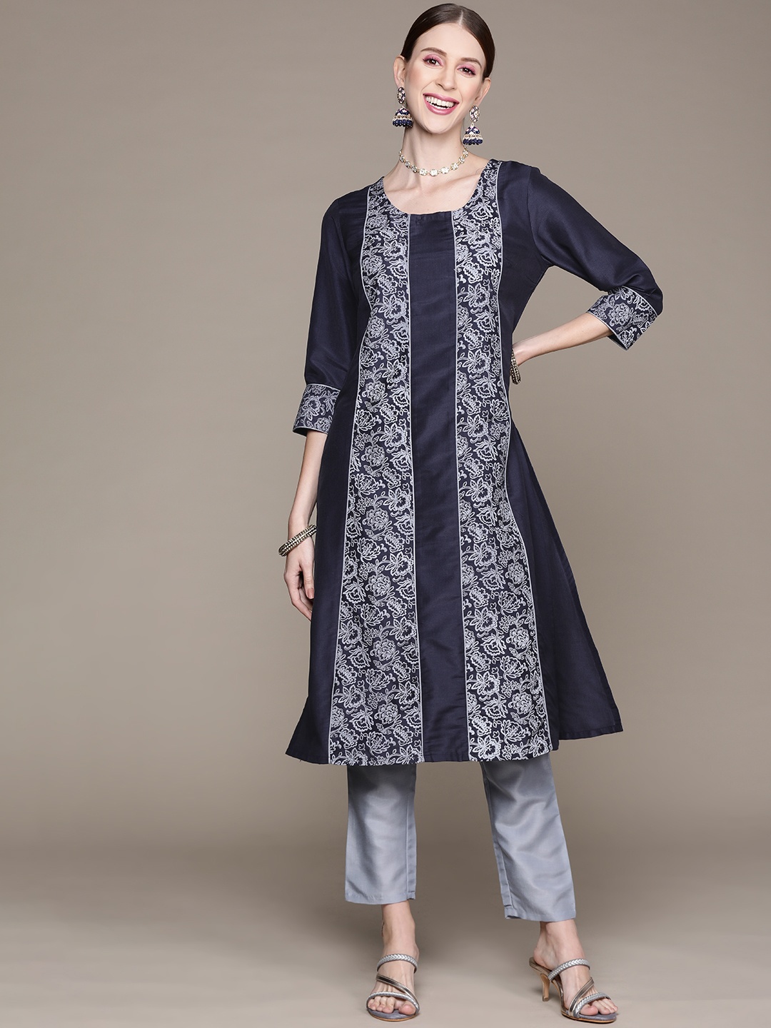

ZIYAA Women Blue & Grey Ethnic Motifs Printed Kurta with Trousers