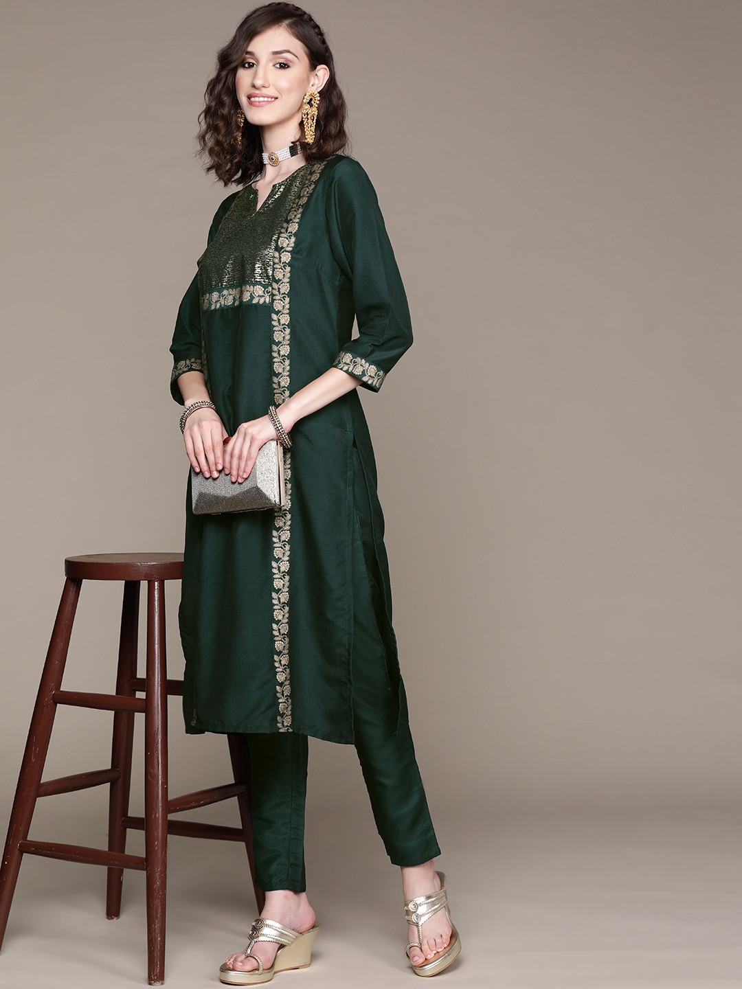 

ZIYAA Women Green & Golden Ethnic Motifs Printed Kurta with Trousers
