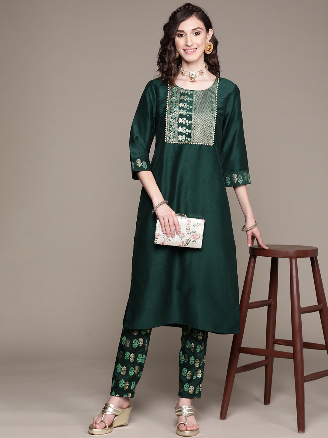 

ZIYAA Women Green & Golden Ethnic Motifs Yoke Design Kurta with Trousers