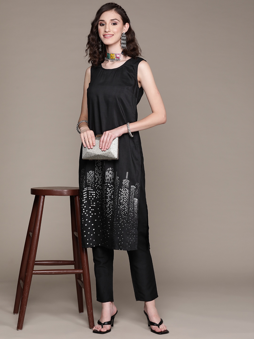 

ZIYAA Women Black & White Geometric Print Kurta with Trousers