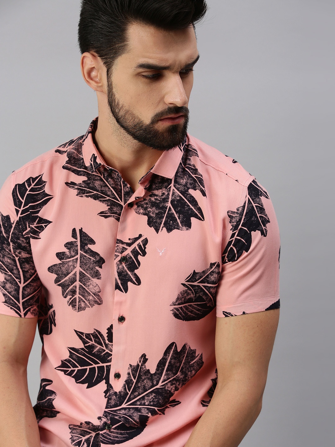 

SHOWOFF Men Peach-Coloured & Black Premium Slim Fit Floral Cotton Casual Shirt