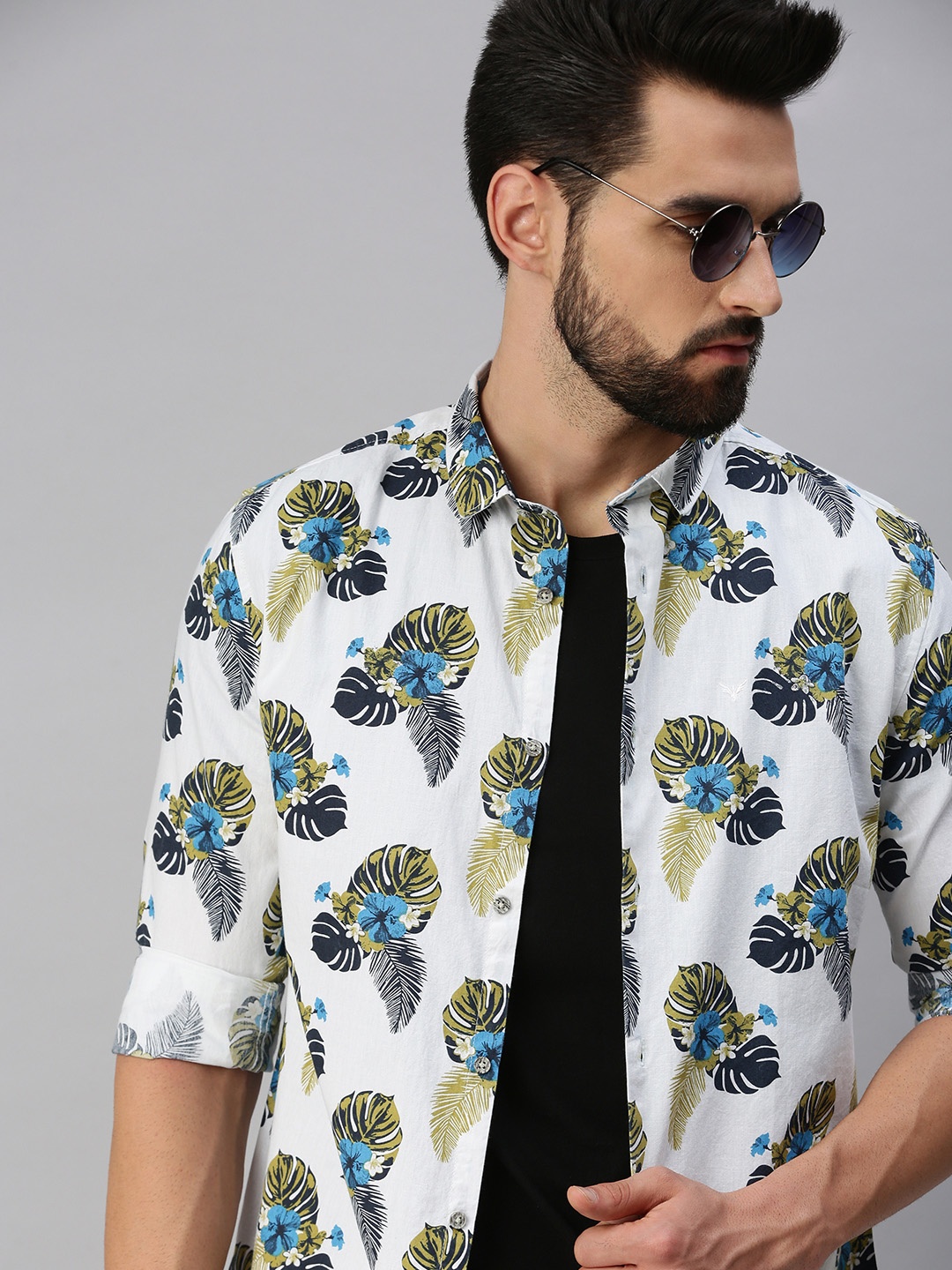 

SHOWOFF Men White Comfort Slim Fit Floral Printed Cotton Casual Shirt