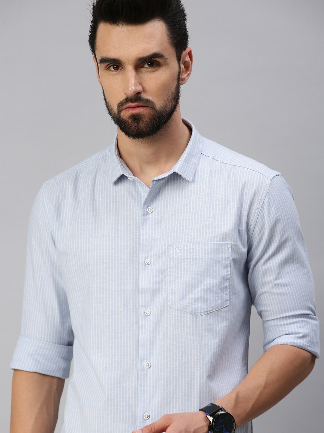 

SHOWOFF Men Blue Comfort Slim Fit Striped Cotton Casual Shirt