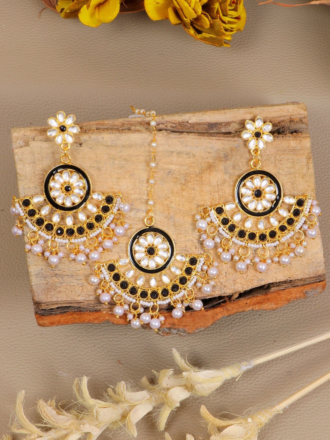 

Crunchy Fashion Black Contemporary Chandbalis Earrings