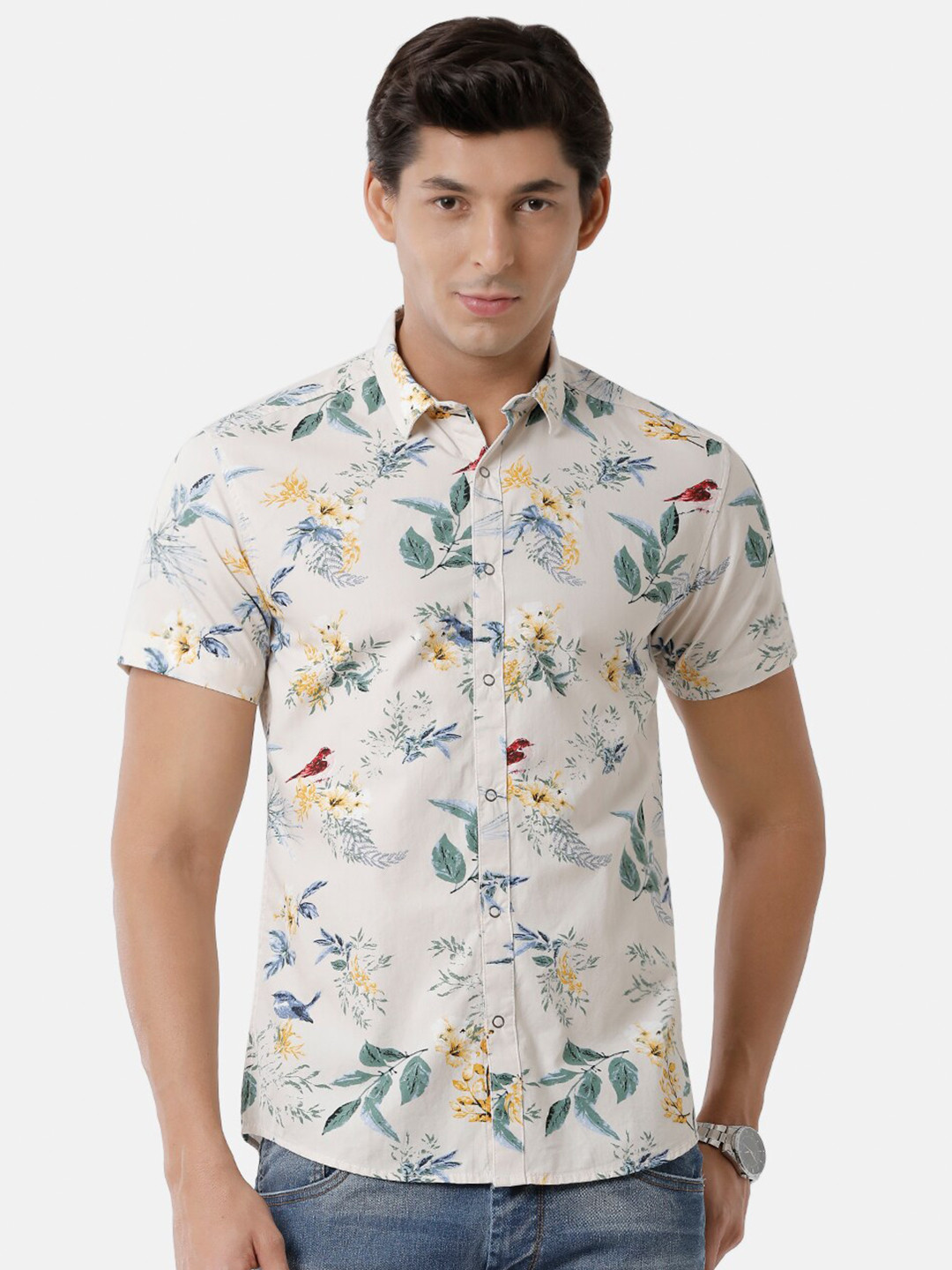 

Voi Jeans Men Beige Classic Slim Fit Printed Casual Shirt