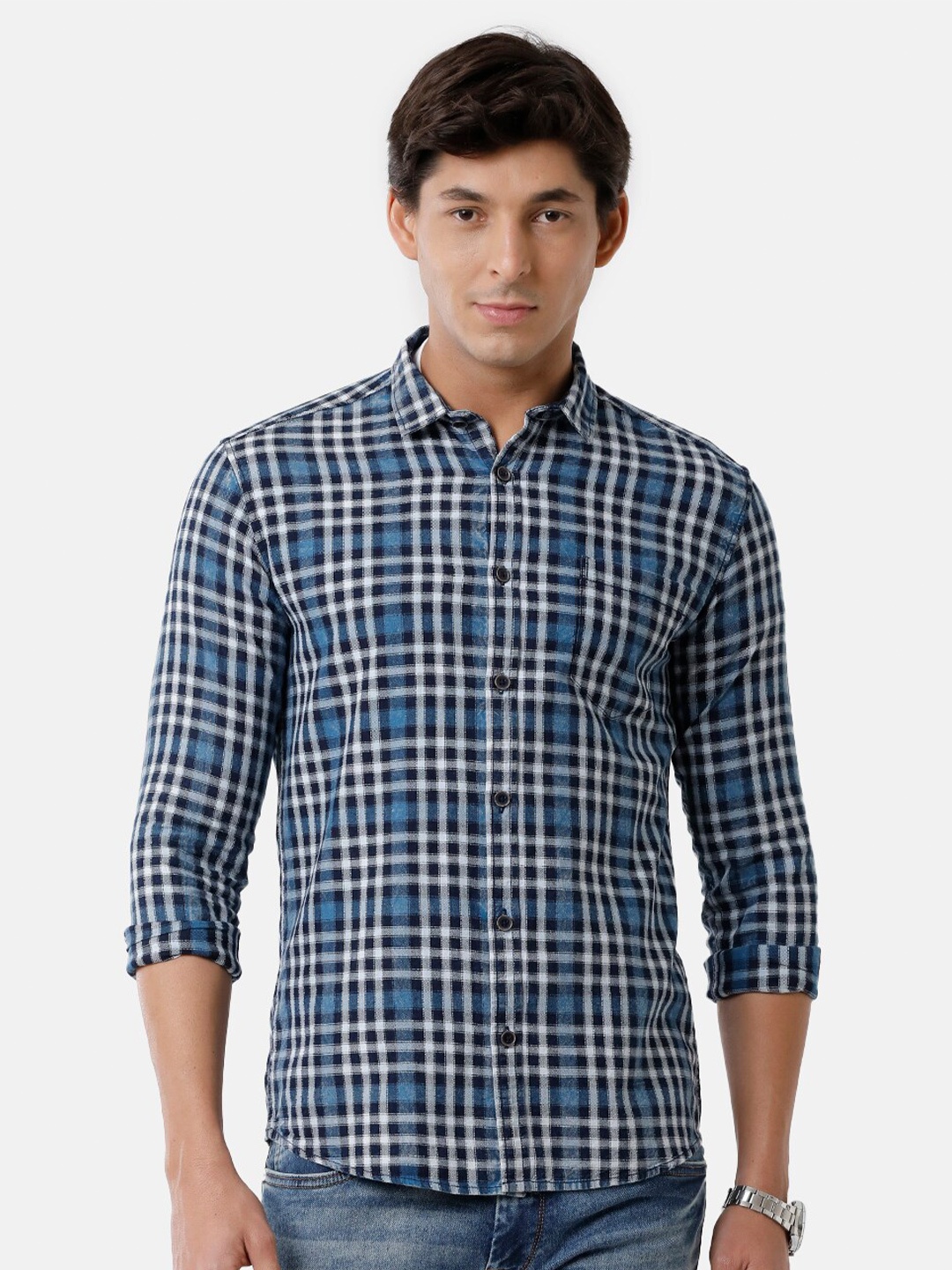 

Voi Jeans Men Blue Classic Slim Fit Checked Casual Shirt
