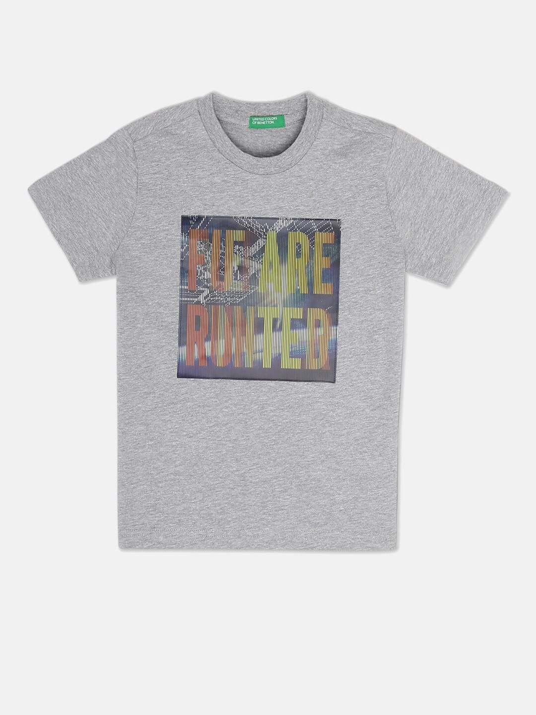 

United Colors of Benetton Boys Grey Printed Applique T-shirt