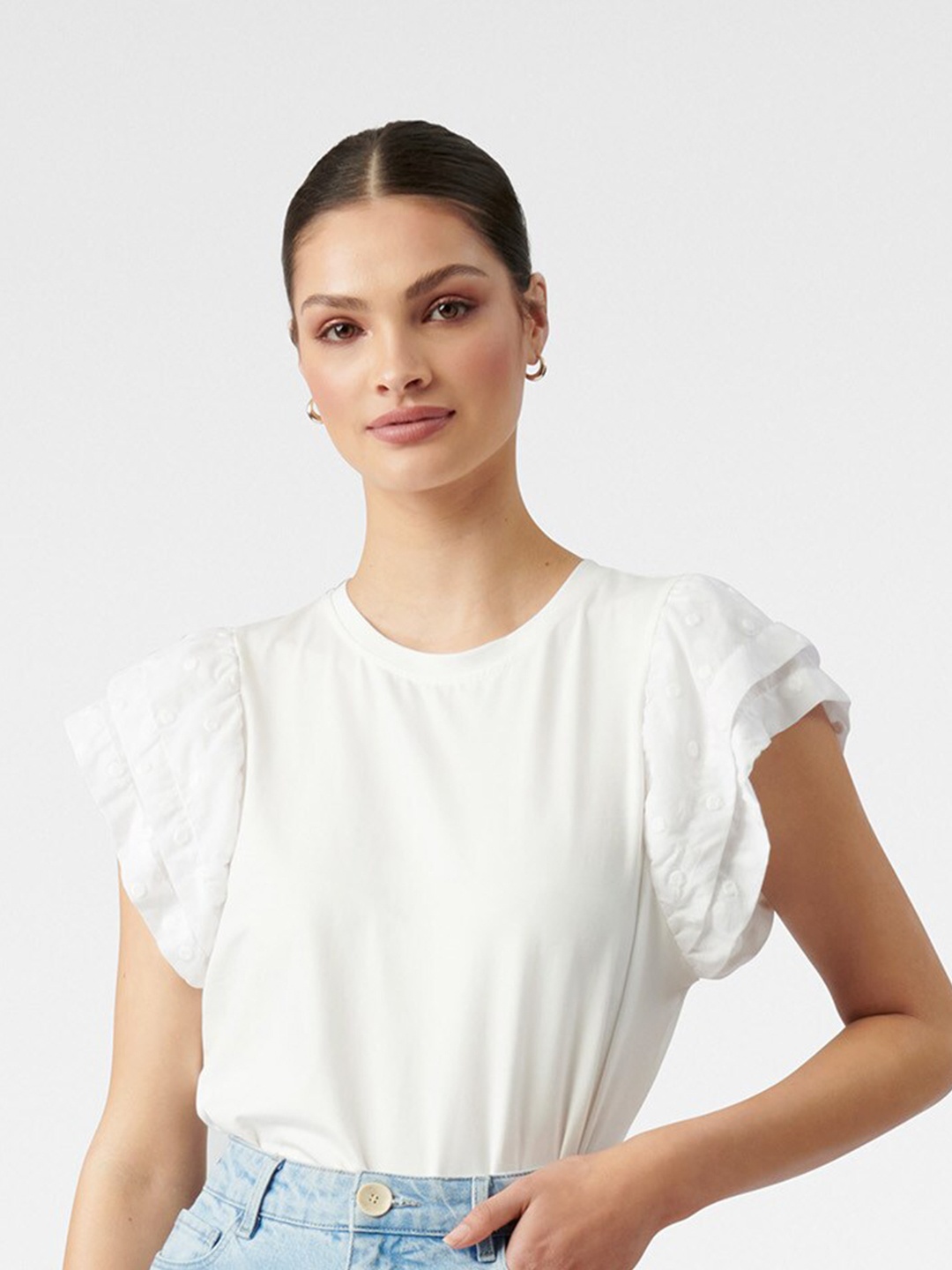 

Forever New White Layered Sleeves Knitted Top