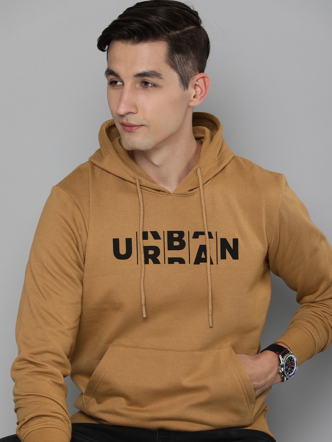 

HERE&NOW Men Tan Typography Printed Hooded Pullover Sweatshirt