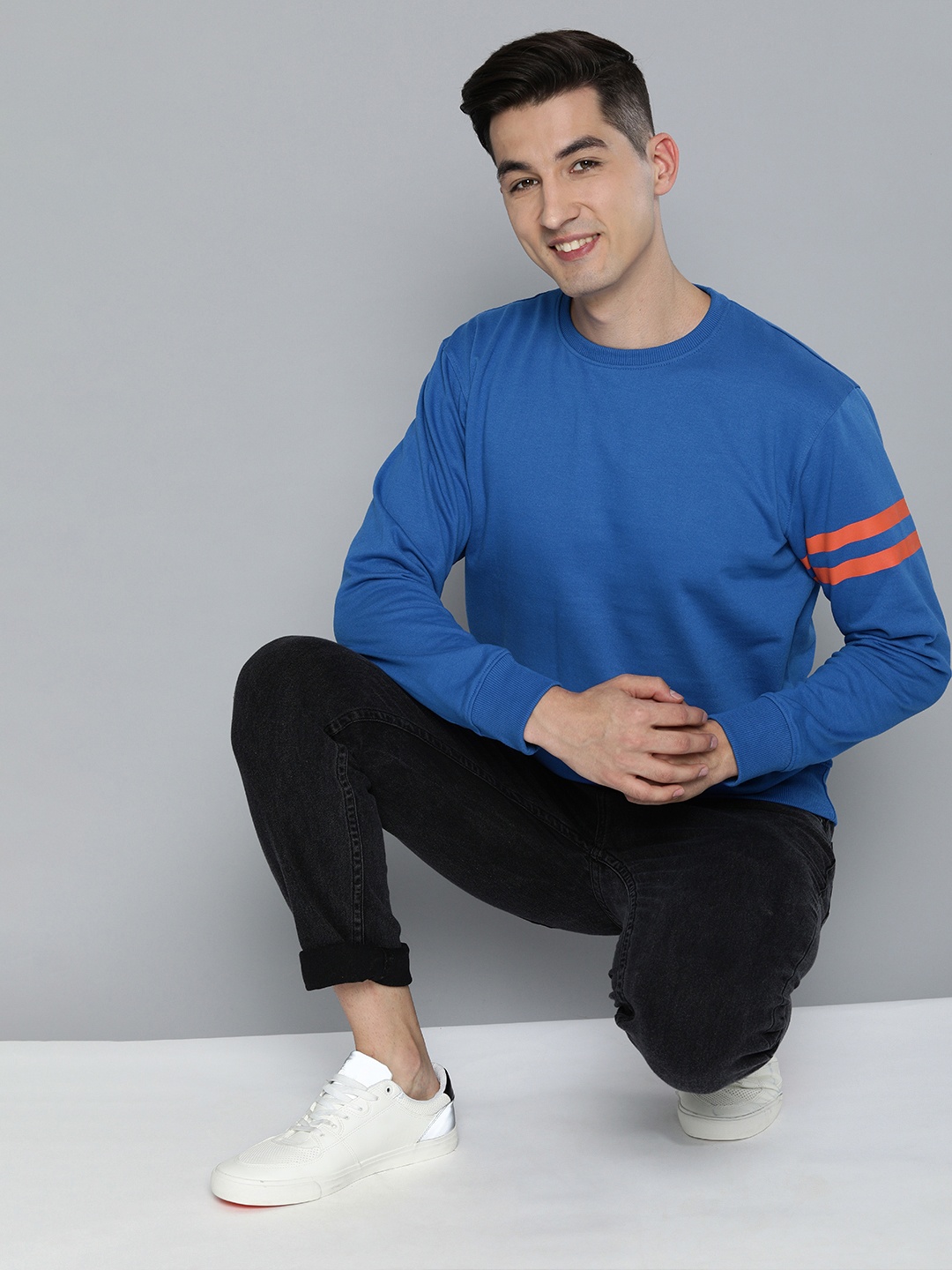 

HERE&NOW Men Solid Round Neck Sweatshirt with Contrast Band sleeve, Navy blue