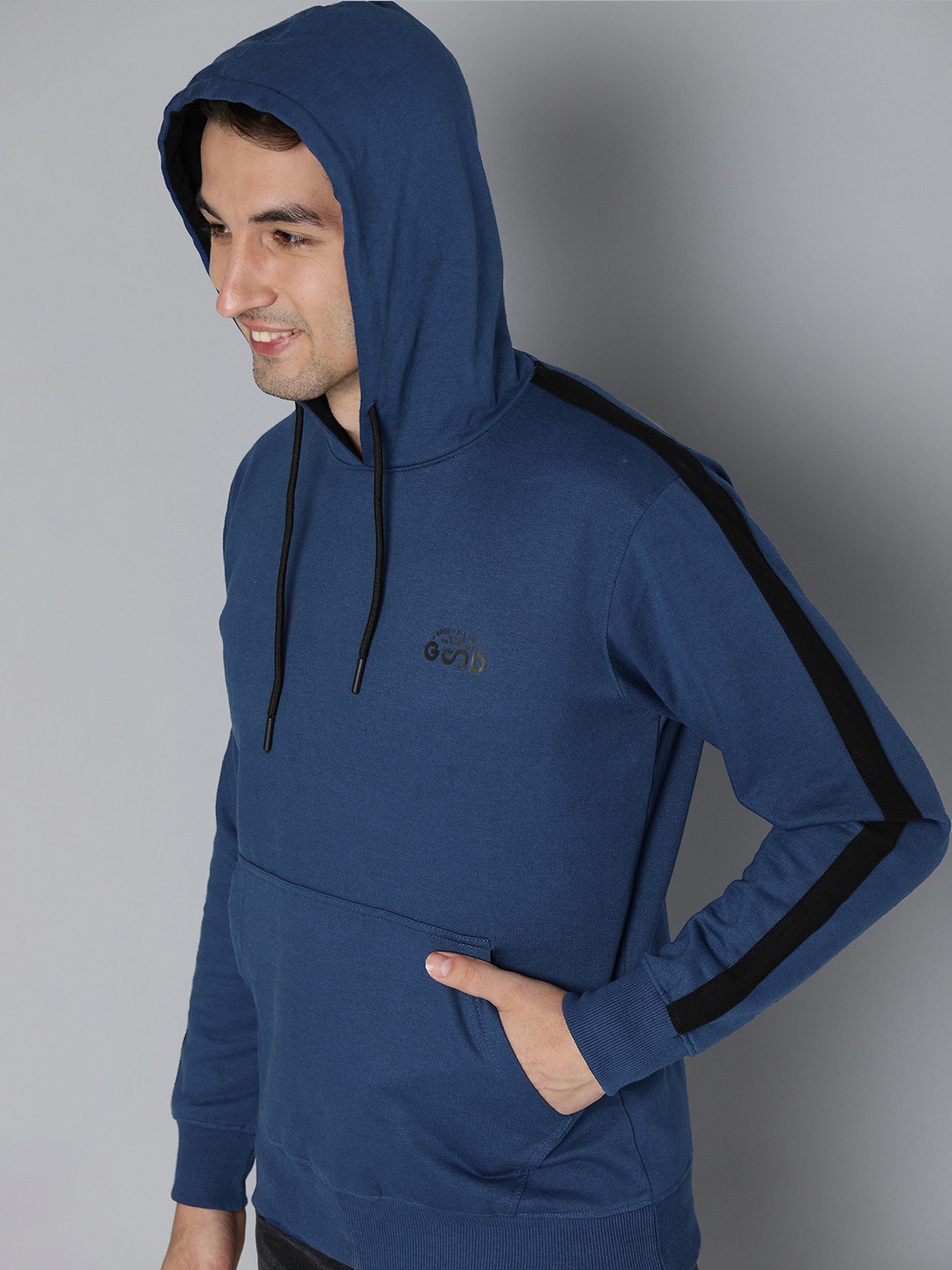 

HERE&NOW Men Blue Solid Hooded Sweatshirt