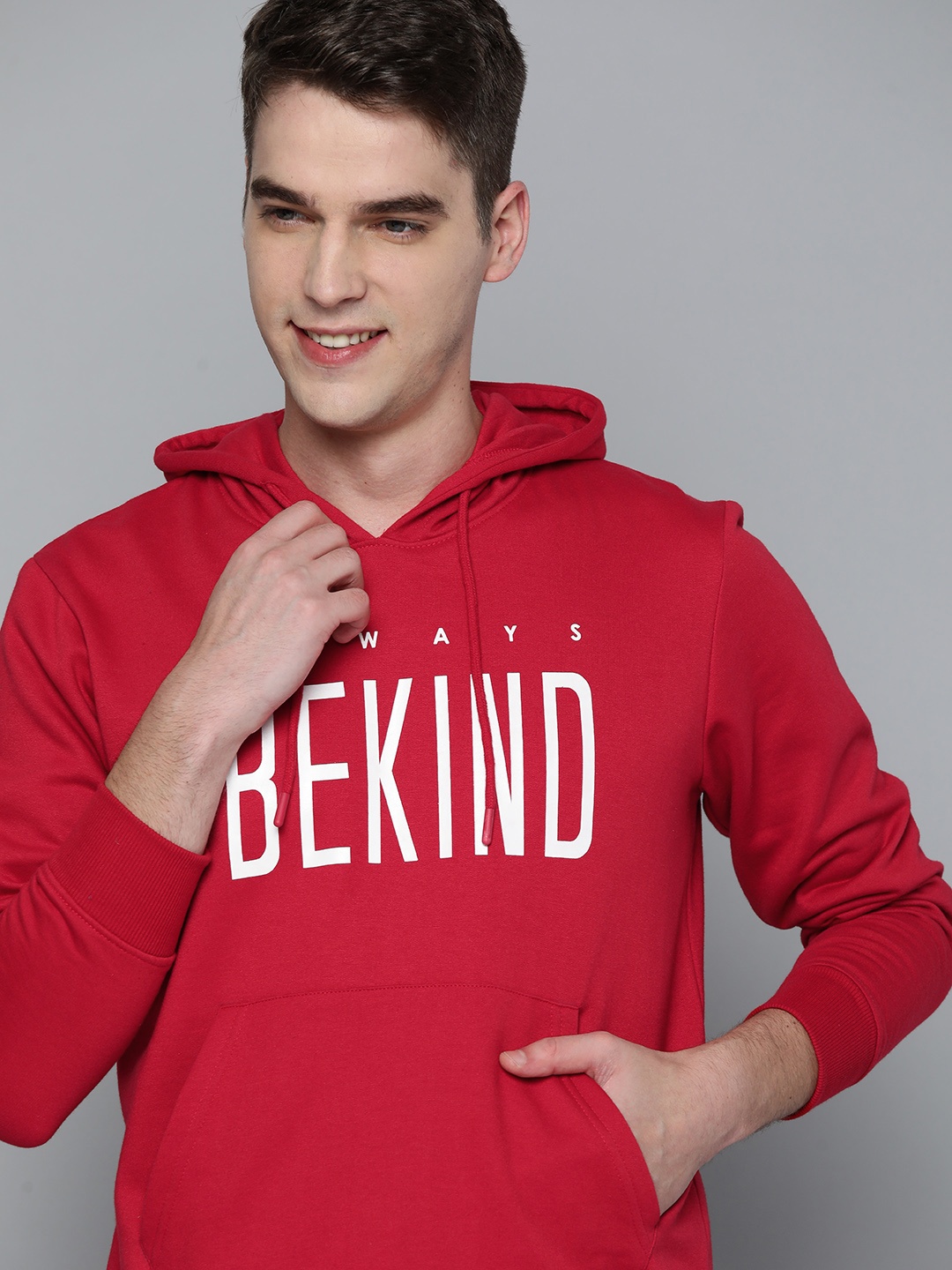 

HERE&NOW Men Red Typography Printed Hooded Sweatshirt