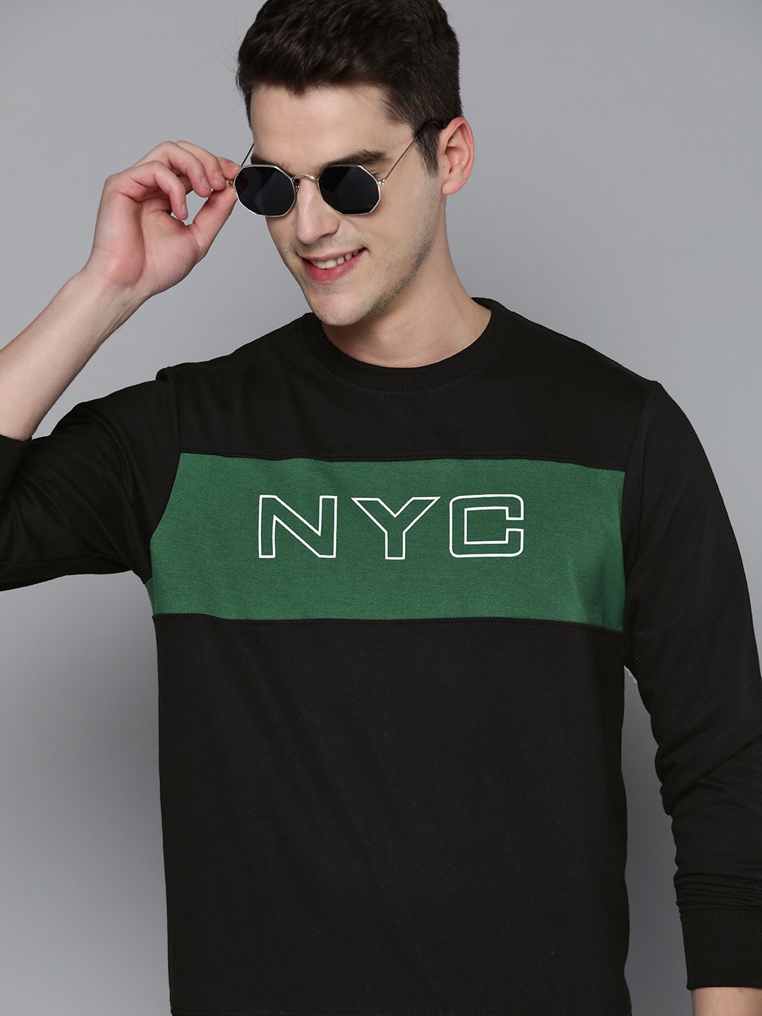 

HERE&NOW Men Black Printed Striped Sweatshirt