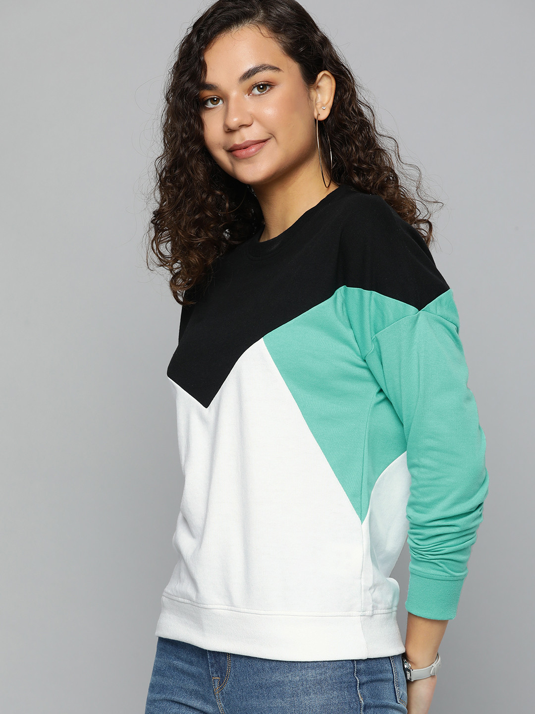 

HERE&NOW Women White & Green Round Neck Colourblocked Sweatshirt